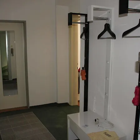 S14 & אינסברוק